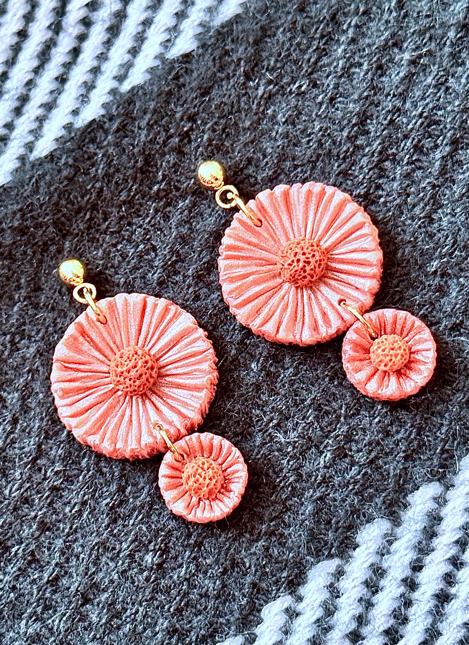 Double Hold - $25.00